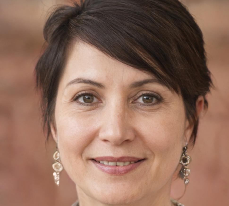 Dr. Sarah Müller - Geschäftsführerin und Finanzstrategin bei Sythivara